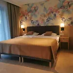 Skal Medi & Hotel Ustronie Morskie