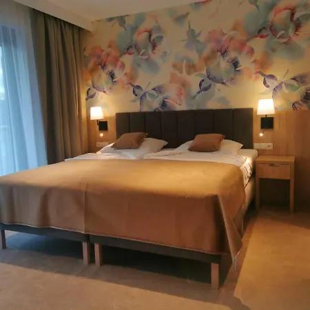 Skal Medi & Hotel Ustronie Morskie