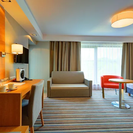 Hotell Skal Medi & 4*