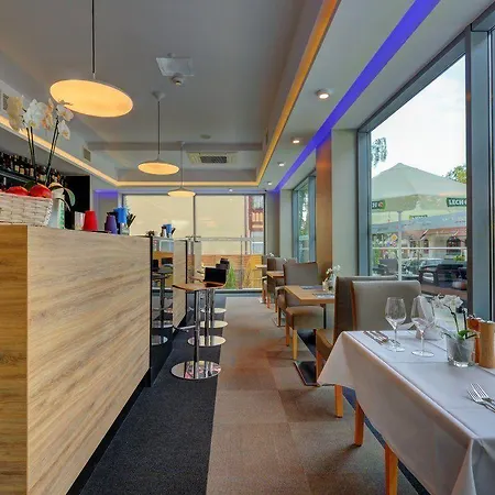 Hotell Skal Medi & Ustronie Morskie