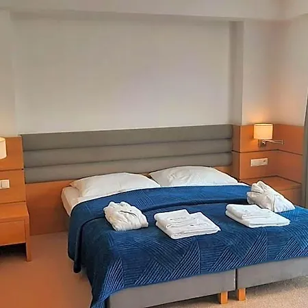 Skal Medi & Hotell