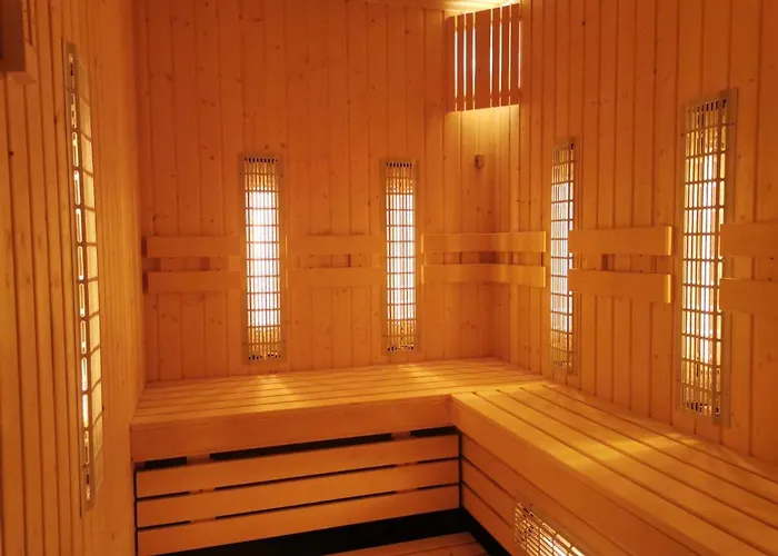 Skal Medi & ホテル 4*