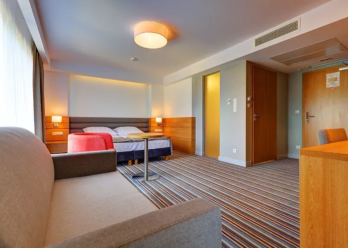 Skal 4* 우스트 노리 모르스키