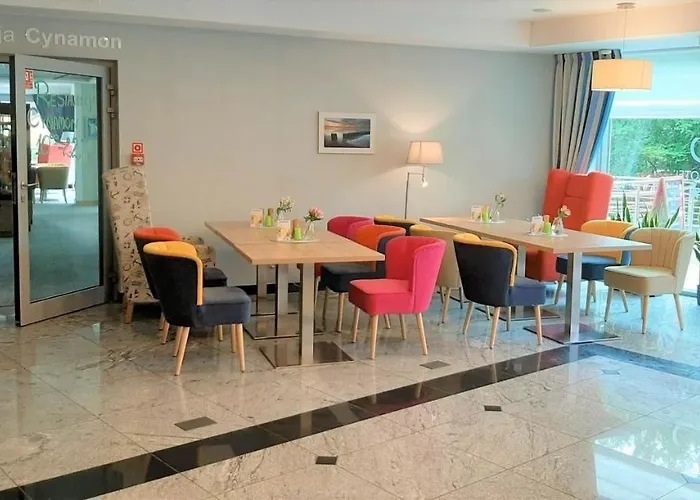 Hotel Skal Medi & 4*